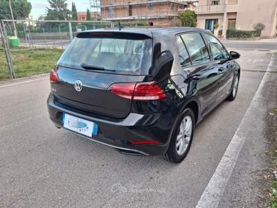 Volkswagen Golf 1.6 TDI 115cv DSG - 2018 Nero usata CASTELLALTO