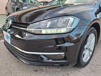 Volkswagen Golf 1.6 TDI 115cv DSG - 2018 Nero usata CASTELLALTO