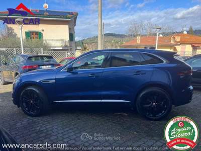 Jaguar F-Pace 2.0d i4 mhev R-Dynamic S awd 204cv auto Giallo usata Grottaferrata