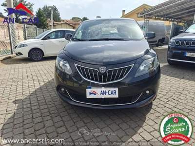 Lancia Ypsilon 1.0 FireFly 5 porte S&amp;S Hybrid Gold Nero usata Grottaferrata
