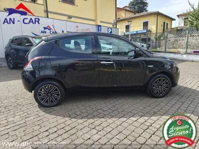 Lancia Ypsilon 1.0 FireFly 5 porte S&amp;S Hybrid Gold Nero usata Grottaferrata