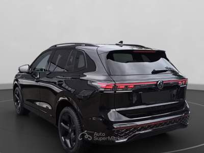 Volkswagen Tiguan 2.0 TDI 150 CV DSG R-Line Nero usata Pieve di Cento