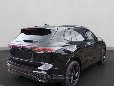 Volkswagen Tiguan 2.0 TDI 150 CV DSG R-Line Nero usata Pieve di Cento