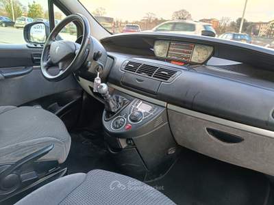 Peugeot 807 2.0 HDi - 7 posti Grigio usata Scandicci