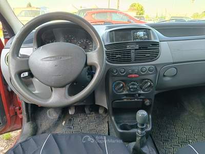 Fiat Punto 1.2 GPL Rosso usata Scandicci