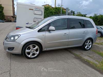 Opel Zafira benzina 7 POSTI Argento usata Scandicci