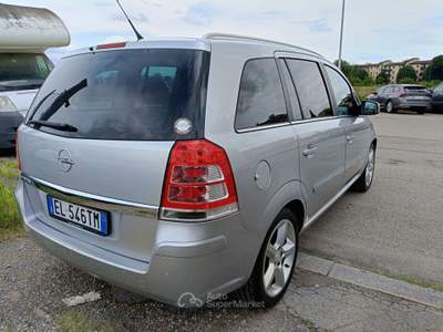 Opel Zafira benzina 7 POSTI Argento usata Scandicci