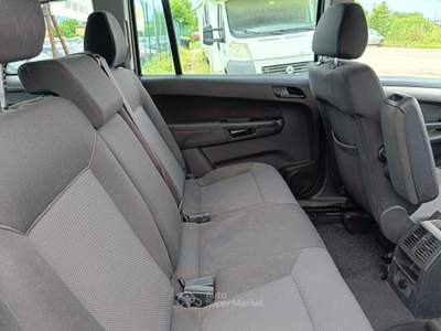 Opel Zafira benzina 7 POSTI Argento usata Scandicci