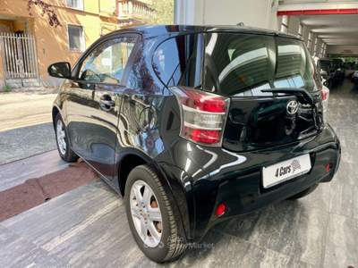 Toyota iQ 1.0 Multidrive Nero usata Caronno Pertusella