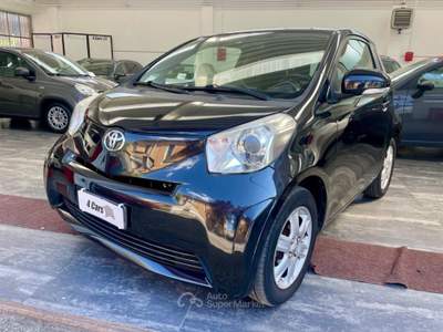 Toyota iQ 1.0 Multidrive Nero usata Caronno Pertusella
