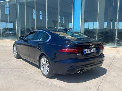 Jaguar XE 2.0d i4S 180cv auto T-stock offerta imperdibile Blu/Azzurro usata Gela