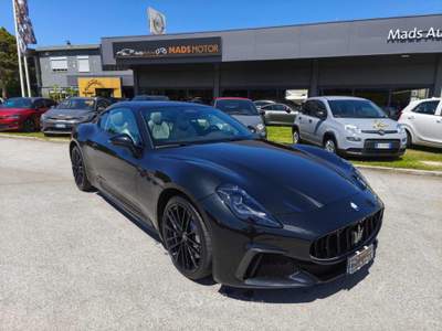 Maserati GranTurismo V6 550 CV AWD Trofeo Nero usata Milazzo