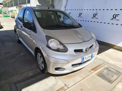 Toyota Aygo Aygo 5p 1.0 Sol Connect Argento usata Calenzano