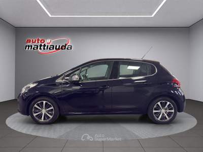 Peugeot 208 208 5p 1.2 puretech Allure 82cv Nero usata Bra