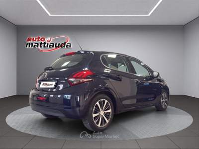 Peugeot 208 208 5p 1.2 puretech Allure 82cv Nero usata Bra