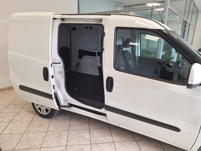 Fiat Doblò Doblo 1.6 MJT 105CV PC-TN Cargo Lamierato SX 3 Posti Bianco usata Castel Gandolfo