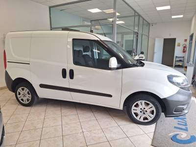 Fiat Doblò Doblo 1.6 MJT 105CV PC-TN Cargo Lamierato SX 3 Posti Bianco usata Castel Gandolfo