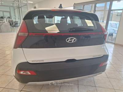 Hyundai Bayon Hybrid 48V iMT XLine Bianco usata Castel Gandolfo
