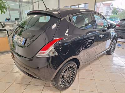 Lancia Ypsilon 5 porte S&S Hybrid Maryne Nero usata Castel Gandolfo