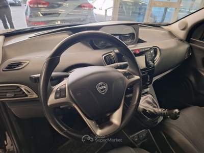 Lancia Ypsilon 5 porte S&S Hybrid Maryne Nero usata Castel Gandolfo