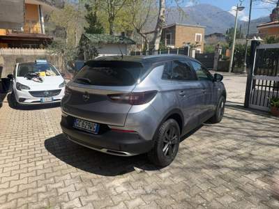 Opel Grandland unico proprietario Grigio usata Sirignano