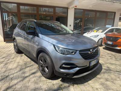 Opel Grandland unico proprietario Grigio usata Sirignano