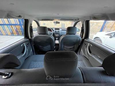 Dacia Duster 4x2 Lauréate Nero usata Napoli