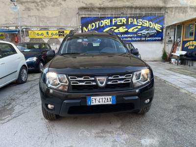 Dacia Duster 4x2 Lauréate Nero usata Napoli