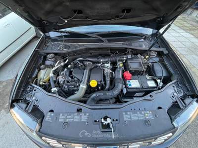 Dacia Duster 4x2 Lauréate Nero usata Napoli