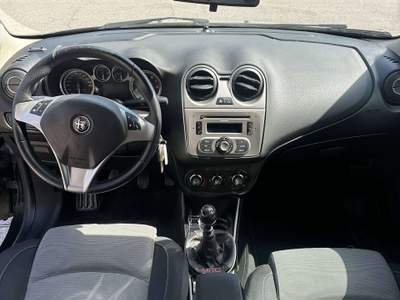 Alfa Romeo MiTo NEOPATENTATI 1.4 Junior Distinctive sport pack 78cv Nero usata Orzinuovi