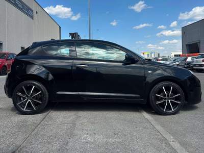 Alfa Romeo MiTo NEOPATENTATI 1.4 Junior Distinctive sport pack 78cv Nero usata Orzinuovi