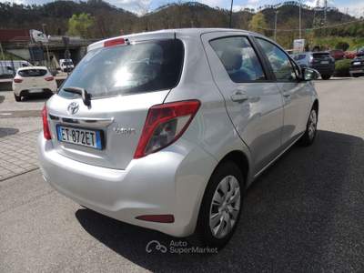 Toyota Yaris Yaris 1.0 Lounge NEOPATETNTATI Grigio usata Brugnato