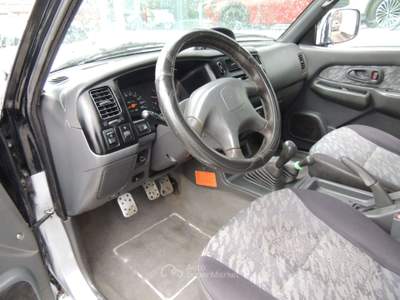 Mitsubishi L200 L200 Cab d.cab 2.5 tdi GLS Air 4wd CONTOVENDITA Nero usata Brugnato