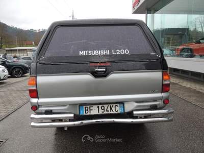 Mitsubishi L200 L200 Cab d.cab 2.5 tdi GLS Air 4wd CONTOVENDITA Nero usata Brugnato