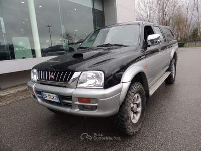 Mitsubishi L200 L200 Cab d.cab 2.5 tdi GLS Air 4wd CONTOVENDITA Nero usata Brugnato