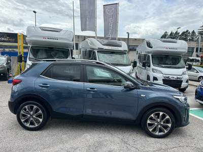 Kia Stonic 1.0 T-GDI AUTO STYLE MHEV Blu/Azzurro usata Foligno