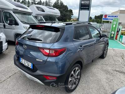 Kia Stonic 1.0 T-GDI AUTO STYLE MHEV Blu/Azzurro usata Foligno