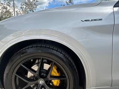 Alfa Romeo Stelvio unico proprietario un anno di garanzia Argento usata Tolentino