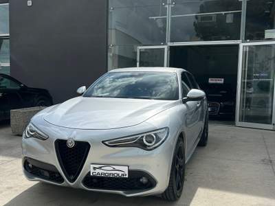 Alfa Romeo Stelvio unico proprietario un anno di garanzia Argento usata Tolentino