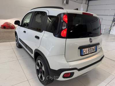 Fiat Panda  - panda 1.0 firefly hybrid cross s&s 70cv 5p.ti Bianco usata Biella