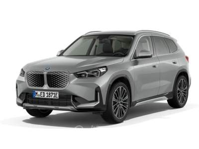 BMW iX1 eDrive 20 X-Line Pure Edition Argento usata Bussolengo