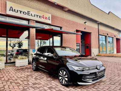 Volkswagen Golf 2.0 TDI 150 CV DSG garanzia ufficiale iva inclusa Nero usata Rovello Porro
