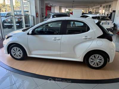 Toyota Yaris 1.5 Hybrid 5 porte Active Bianco usata Novi Ligure