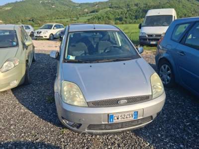 Ford Fiesta 1.4 TDCi 5p. Collection OK neopatentati Argento usata Sant'Angelo in vado