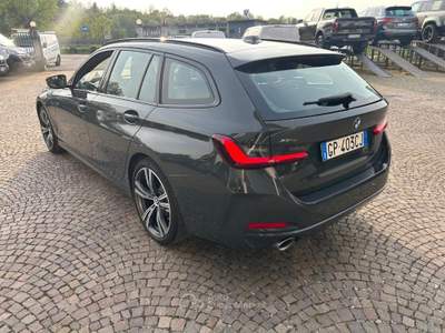 BMW Serie 3 320d d 48V xDrive Touring sport Grigio usata Garbagnate Monastero