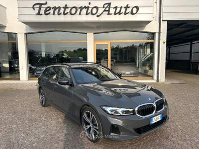 BMW Serie 3 320d d 48V xDrive Touring sport Grigio usata Garbagnate Monastero