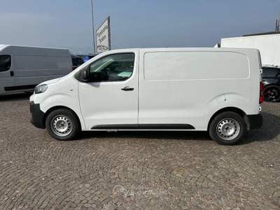 Fiat Scudo 1.5 BlueHDi 120 CV S&S  Furgone km 0 Bianco usata Garbagnate Monastero