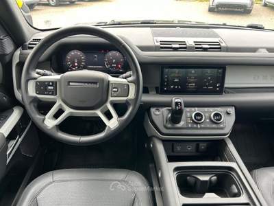 Land Rover Defender 110 3.0D I6 200 CV AWD Auto X-Dynamic SE Grigio usata Garbagnate Monastero