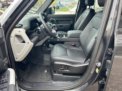 Land Rover Defender 110 3.0D I6 200 CV AWD Auto X-Dynamic SE Grigio usata Garbagnate Monastero