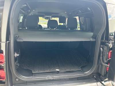 Land Rover Defender 110 3.0D I6 200 CV AWD Auto X-Dynamic SE Grigio usata Garbagnate Monastero
